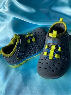 Stride Rite Rubber Shoes